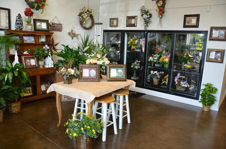 Four Seasons Florist - Clarksville, TN - Thumb 3